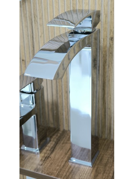 Смеситель для раковины Uovo A1101-1